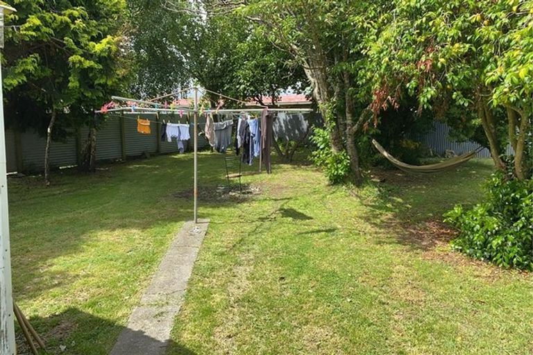 Photo of property in 2 Forth Street, Levin, 5510