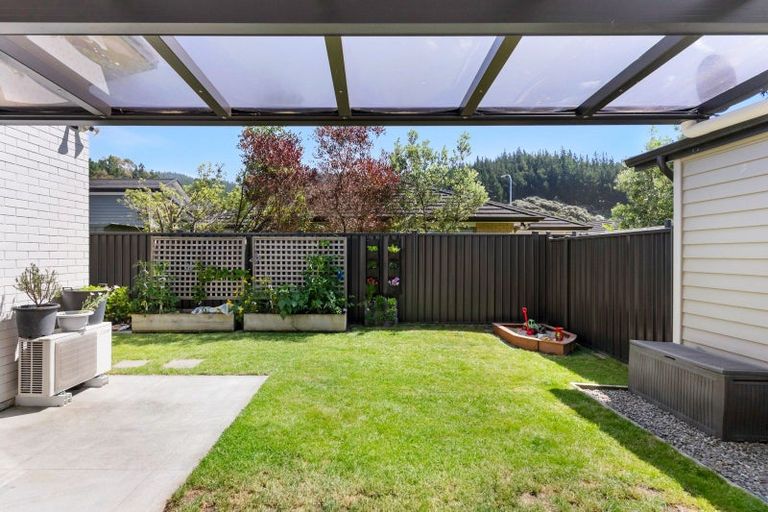 Photo of property in 1 Chalfont Road, Silverstream, Upper Hutt, 5019