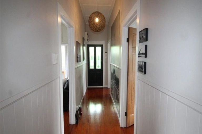 Photo of property in 25 Sherwood Road, Onerahi, Whangarei, 0110