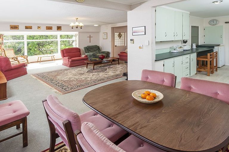 Photo of property in 40 Rodney Street, Howick, Auckland, 2014