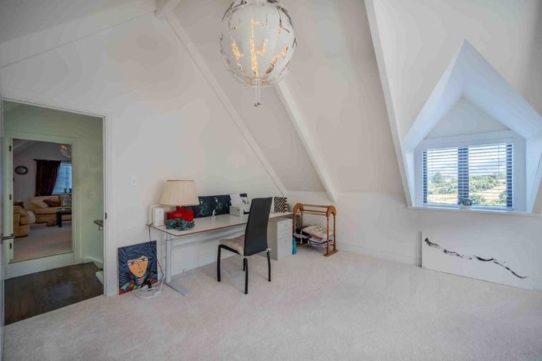 Photo of property in 6890 Christchurch Akaroa Road, Takamatua, 7581