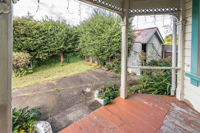 Photo of property in 2 Alma Road, Gonville, Whanganui, 4501