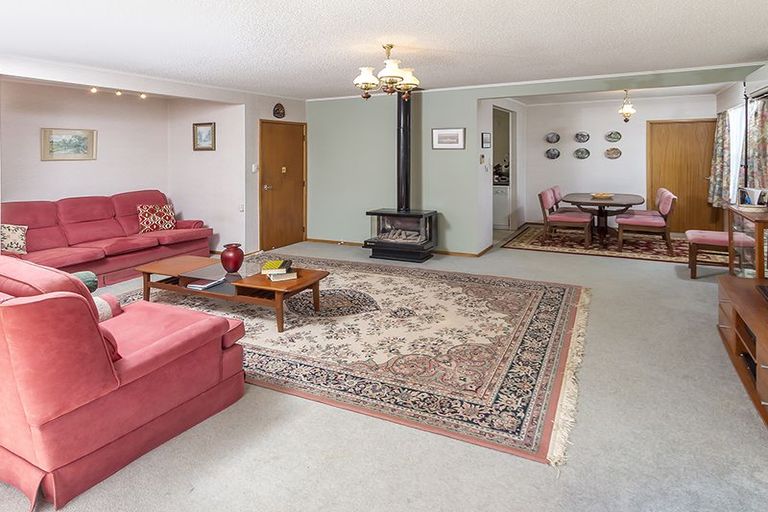 Photo of property in 40 Rodney Street, Howick, Auckland, 2014