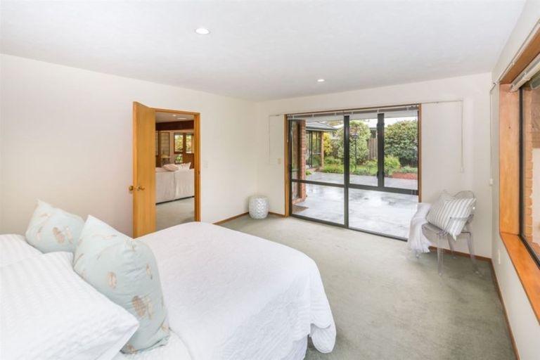 Photo of property in 3 Swanleigh Place, Ilam, Christchurch, 8041