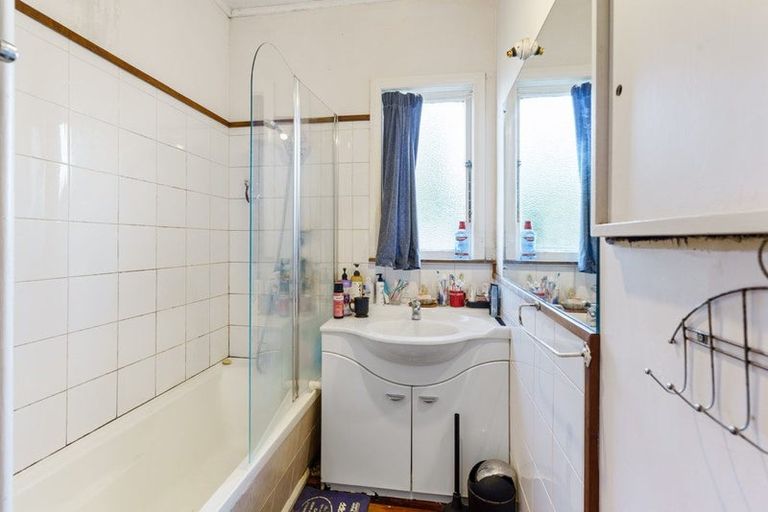 Photo of property in 33 Whakapirau Road, Wellsford, 0974