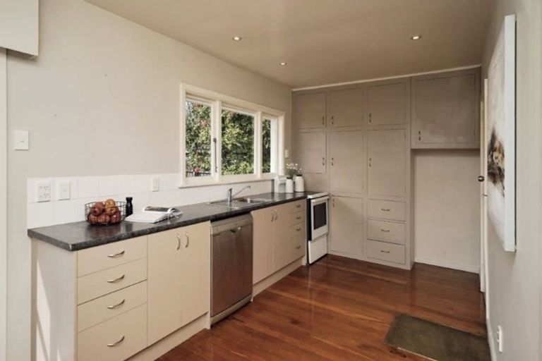 Photo of property in 1/420 Memorial Avenue, Burnside, Christchurch, 8053