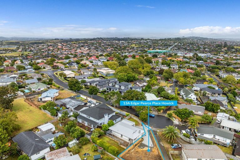 Photo of property in 13a Edgar Pearce Place, Howick, Auckland, 2014
