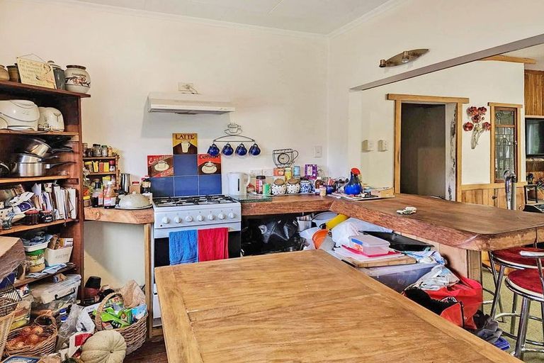 Photo of property in 395 Falls Creek Road, Orepuki, Riverton, 9881