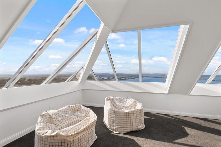 Photo of property in 27 Assisi Street, Mount Pleasant, Christchurch, 8081