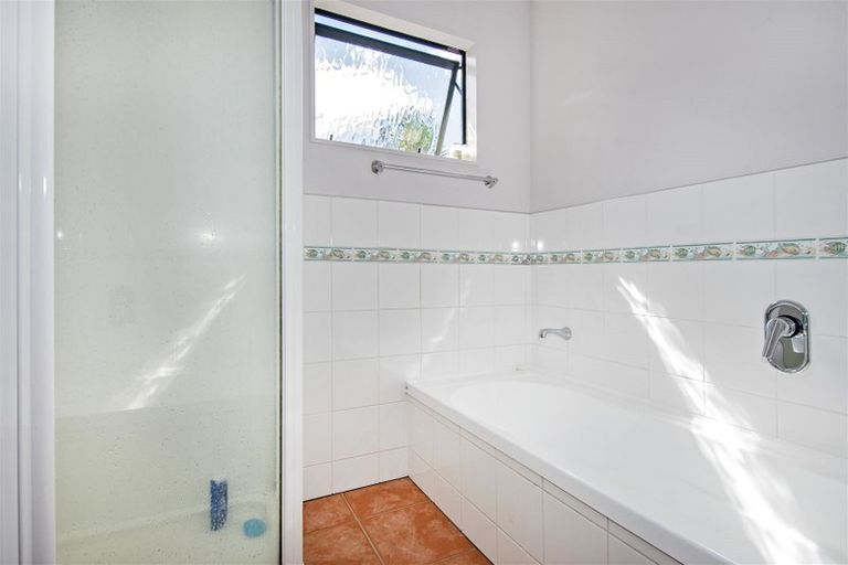 Photo of property in 32 Eureka Place, Parahaki, Whangarei, 0112