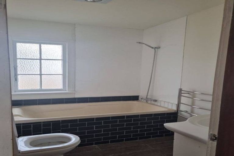 Photo of property in 7a Karaka Street, Castlecliff, Whanganui, 4501