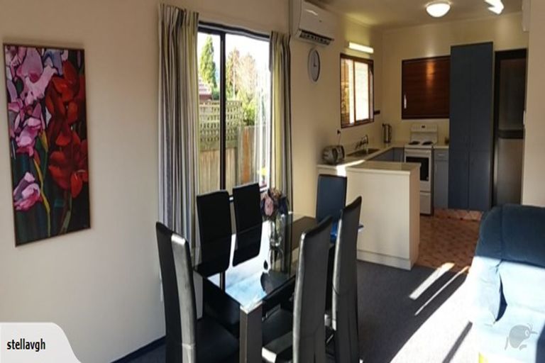 Photo of property in 6 Orchard Place, Lynmore, Rotorua, 3010