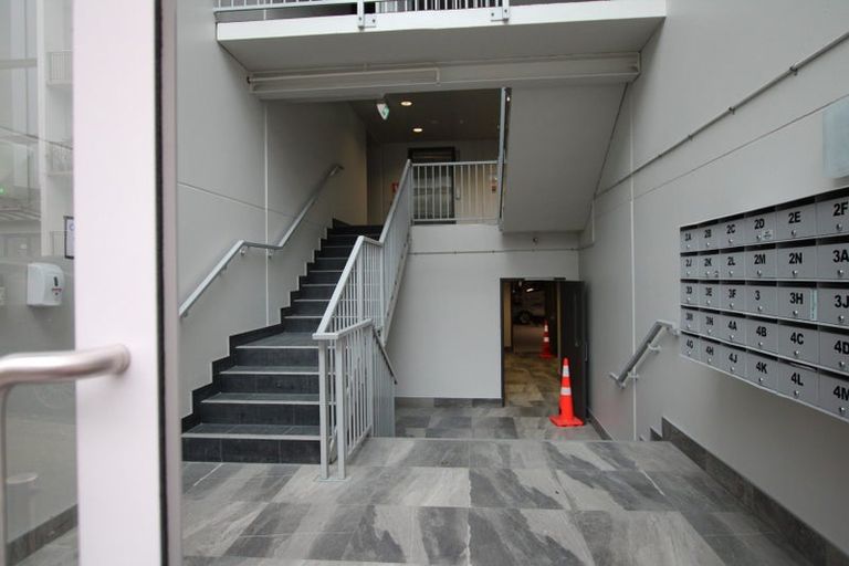 Photo of property in 2h/20 Charlotte Street, Eden Terrace, Auckland, 1021