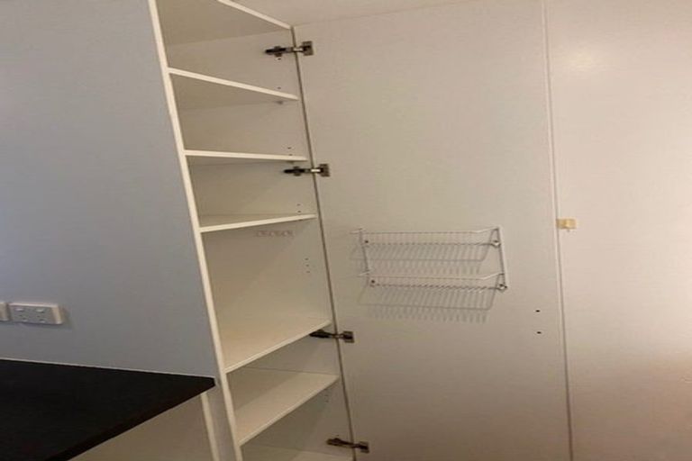 Photo of property in 2/49 Maungaraki Road, Korokoro, Lower Hutt, 5012