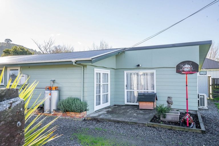 Photo of property in 45f Brandon Street, Featherston, 5710