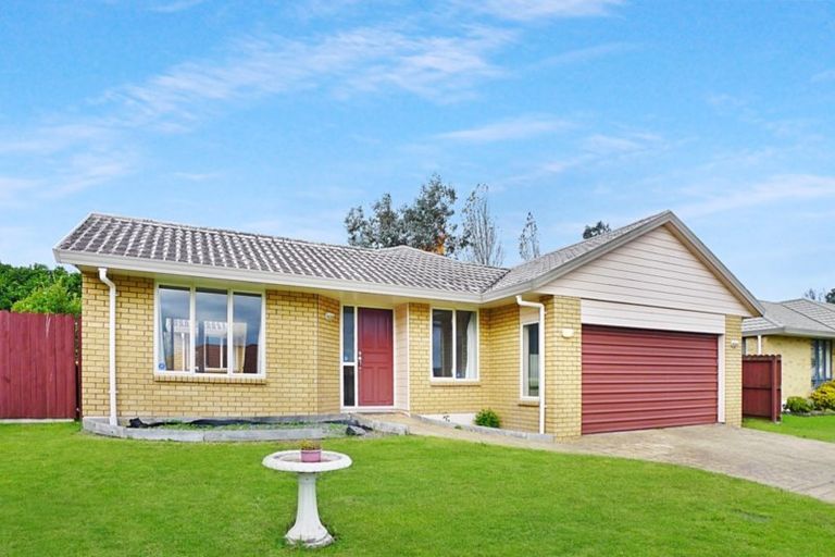 Photo of property in 104 Kingdale Road, Henderson, Auckland, 0610