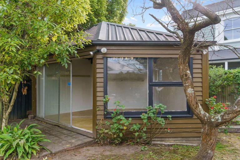 Photo of property in 43 Opawa Road, Waltham, Christchurch, 8023