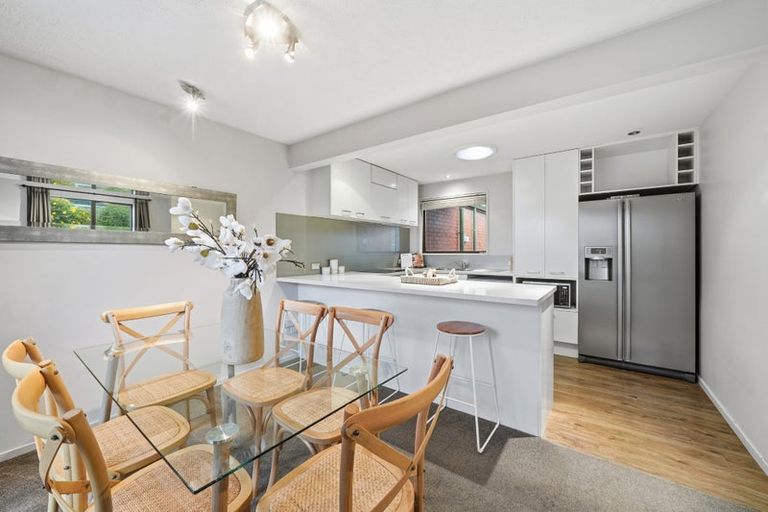 Photo of property in 2/89 Windermere Road, Papanui, Christchurch, 8053