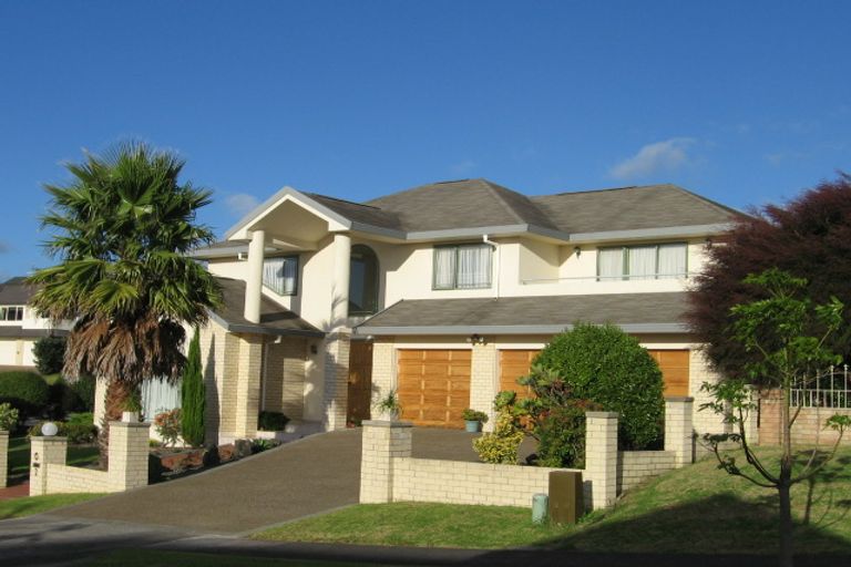 Photo of property in 2 Tumbridge Place, Somerville, Auckland, 2014