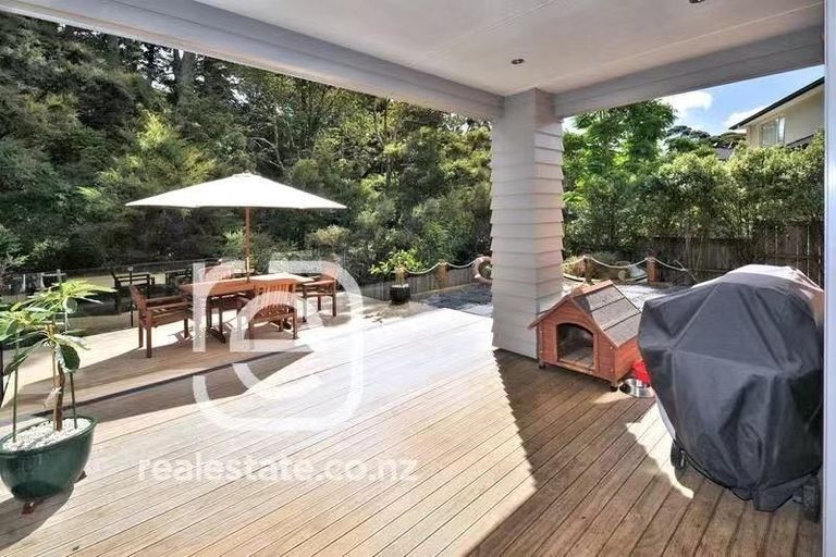 Photo of property in 19 Miromiro Street, Greenhithe, Auckland, 0632
