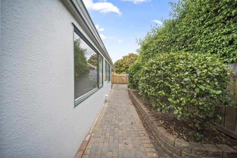 Photo of property in 20 Yarlside Place, Northpark, Auckland, 2013