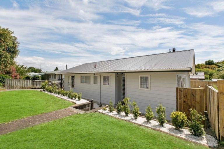 Photo of property in 28 Dingadee Street, Welcome Bay, Tauranga, 3112