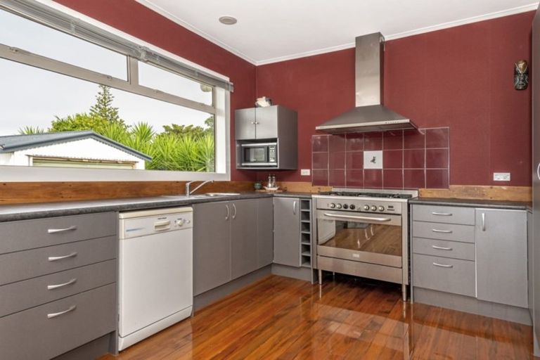 Photo of property in 50 Oak Street, Mangapapa, Gisborne, 4010