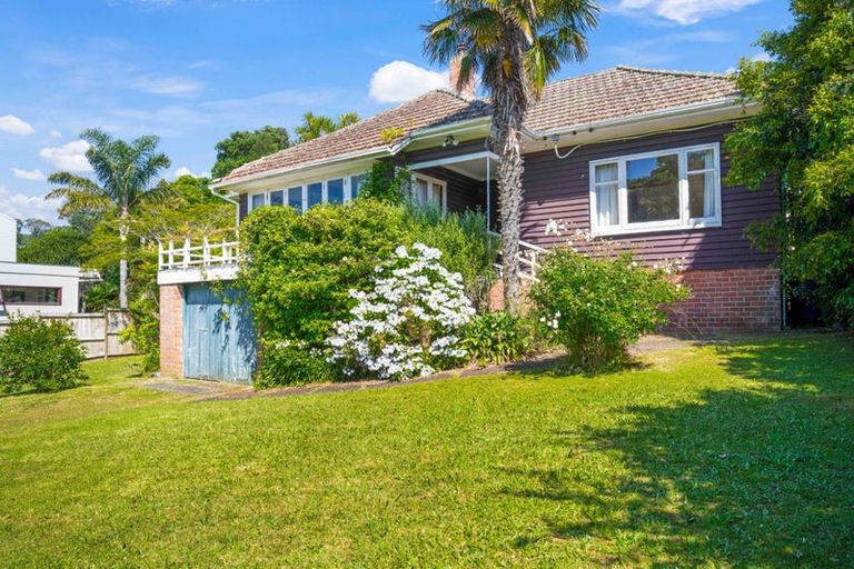 Photo of property in 45 Rock Isle Road, Torbay, Auckland, 0630