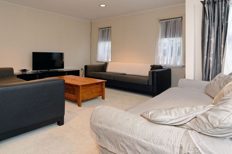 Photo of property in 6 Glen Road, Ranui, Auckland, 0612