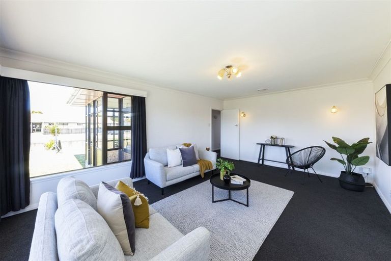 Photo of property in 1 Nairn Crescent, Awapuni, Palmerston North, 4412