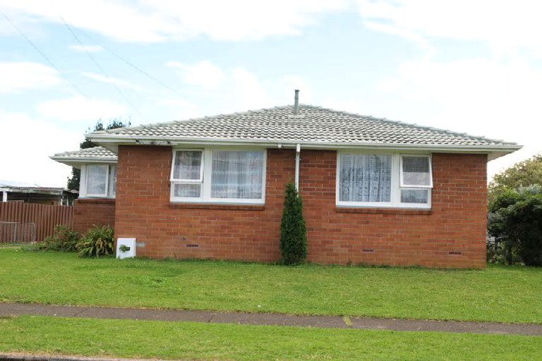 Photo of property in 35 Alexander Crescent, Otara, Auckland, 2023