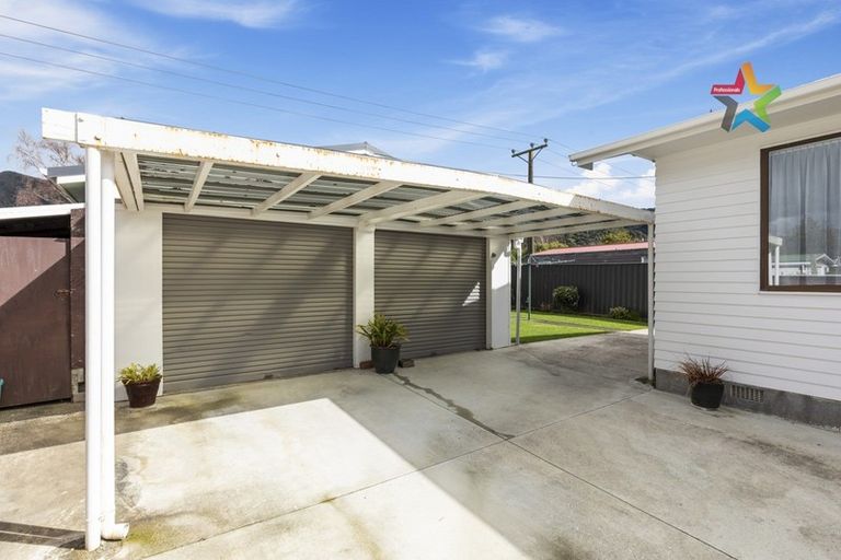 Photo of property in 73 Karamu Crescent, Wainuiomata, Lower Hutt, 5014