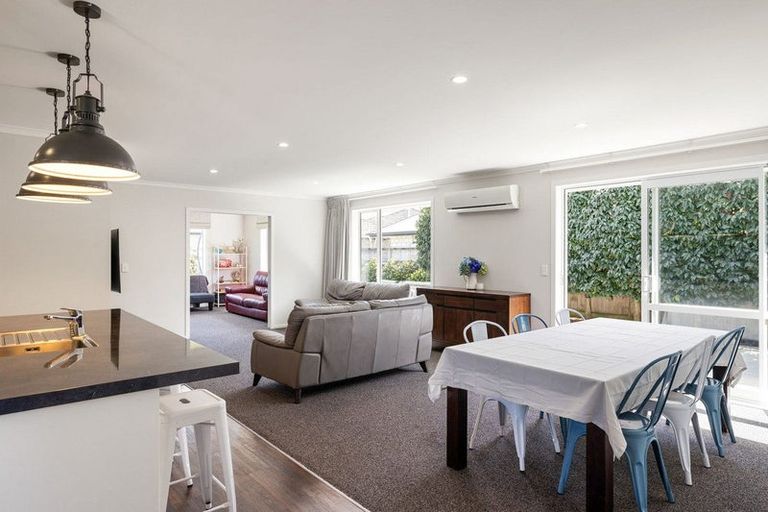 Photo of property in 81 Jarrett Terrace, Leamington, Cambridge, 3432