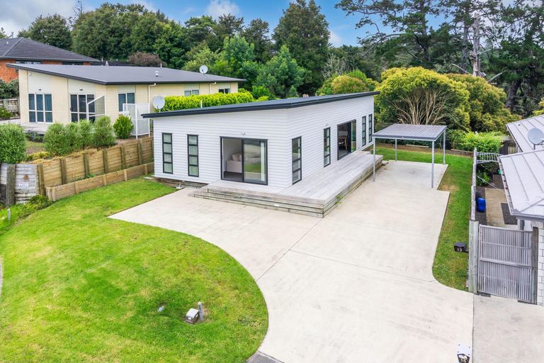 Photo of property in 13 Gregson Drive, Huntly, 3700