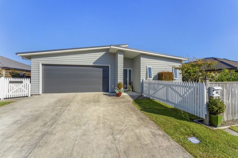 Photo of property in 22 Dal Din Drive, Otaki, 5512
