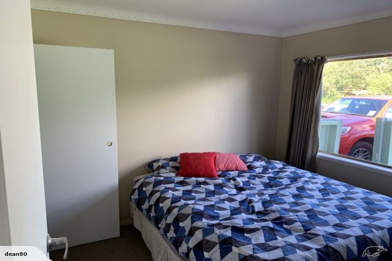 Photo of property in 2/47 Glamorgan Drive, Torbay, Auckland, 0630