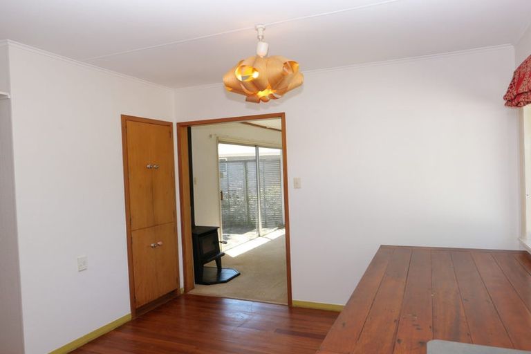 Photo of property in 42 Kiwi Road, Raumati Beach, Paraparaumu, 5032