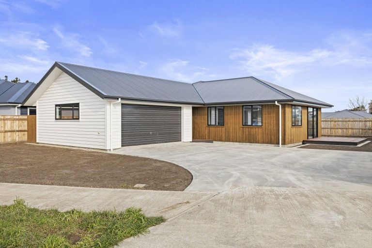 Photo of property in 4 Rayner Lane, Marton, 4710