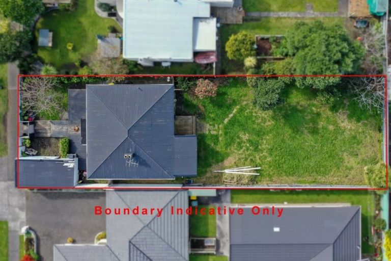 Photo of property in 23 Whiteley Street, Moturoa, New Plymouth, 4310