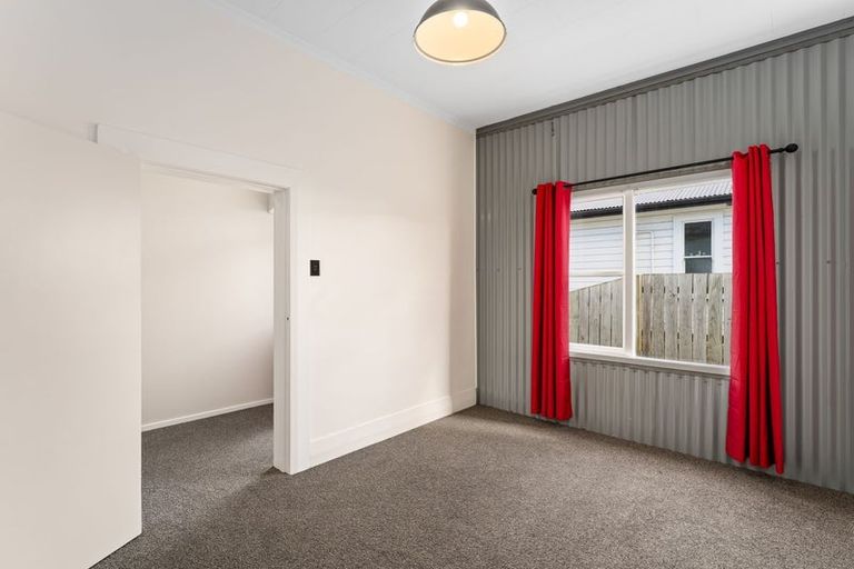 Photo of property in 32 Baker Street, Caversham, Dunedin, 9012