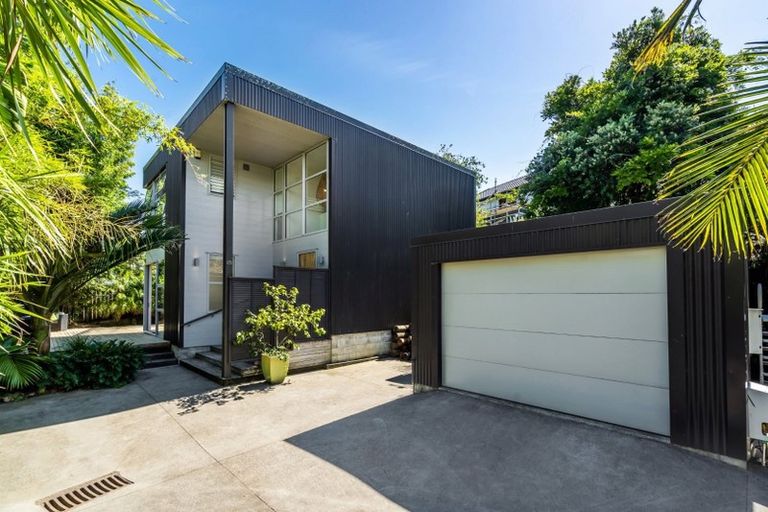 Photo of property in 47a Regent Street, Devonport, Auckland, 0624