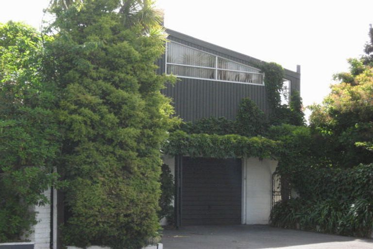 Photo of property in 19 Abbotts Place, Avonhead, Christchurch, 8042
