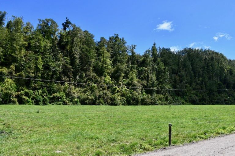 Photo of property in 76a Eco Place, Little Wanganui, Karamea, 7893