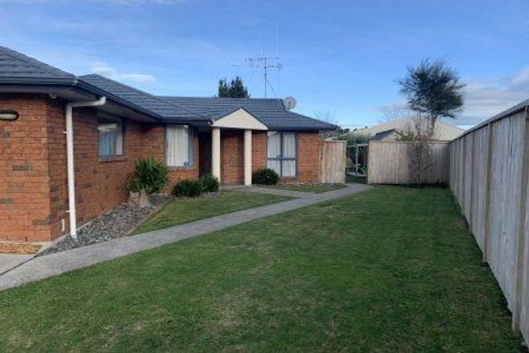 Photo of property in 9 Sandhurst Place, Nawton, Hamilton, 3200