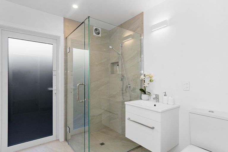 Photo of property in 112 Karewa Parade, Papamoa Beach, Papamoa, 3118