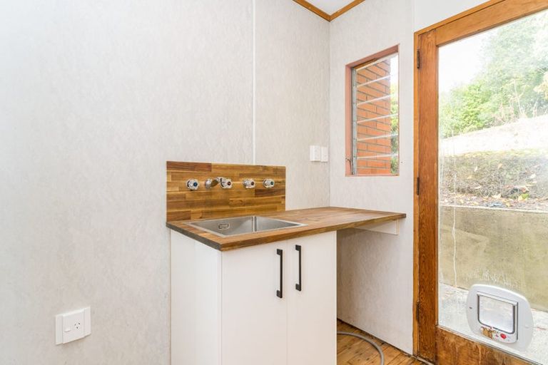 Photo of property in 19 Centennial Avenue, Helensburgh, Dunedin, 9010