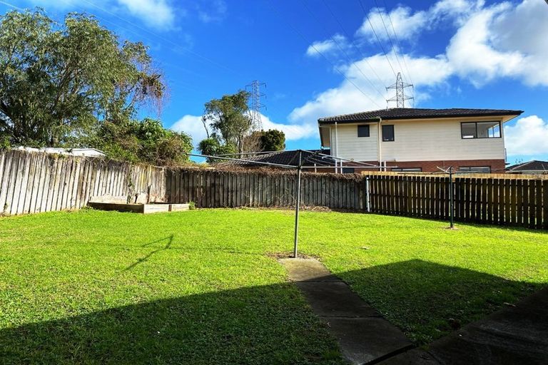 Photo of property in 307 Triangle Road, Massey, Auckland, 0614
