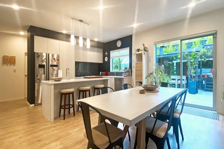 Photo of property in 9 Ruth Craig Place, Stanmore Bay, Whangaparaoa, 0932