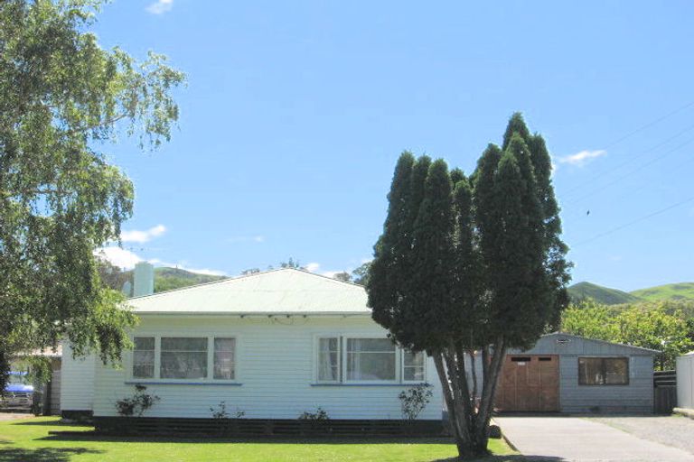 Photo of property in 46 Owen Road, Outer Kaiti, Gisborne, 4010