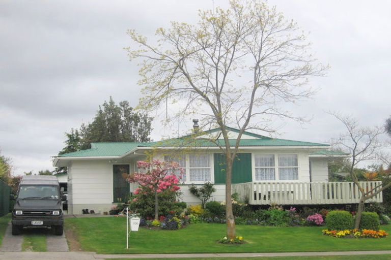 Photo of property in 106 Richmond Avenue, Richmond Heights, Taupo, 3330